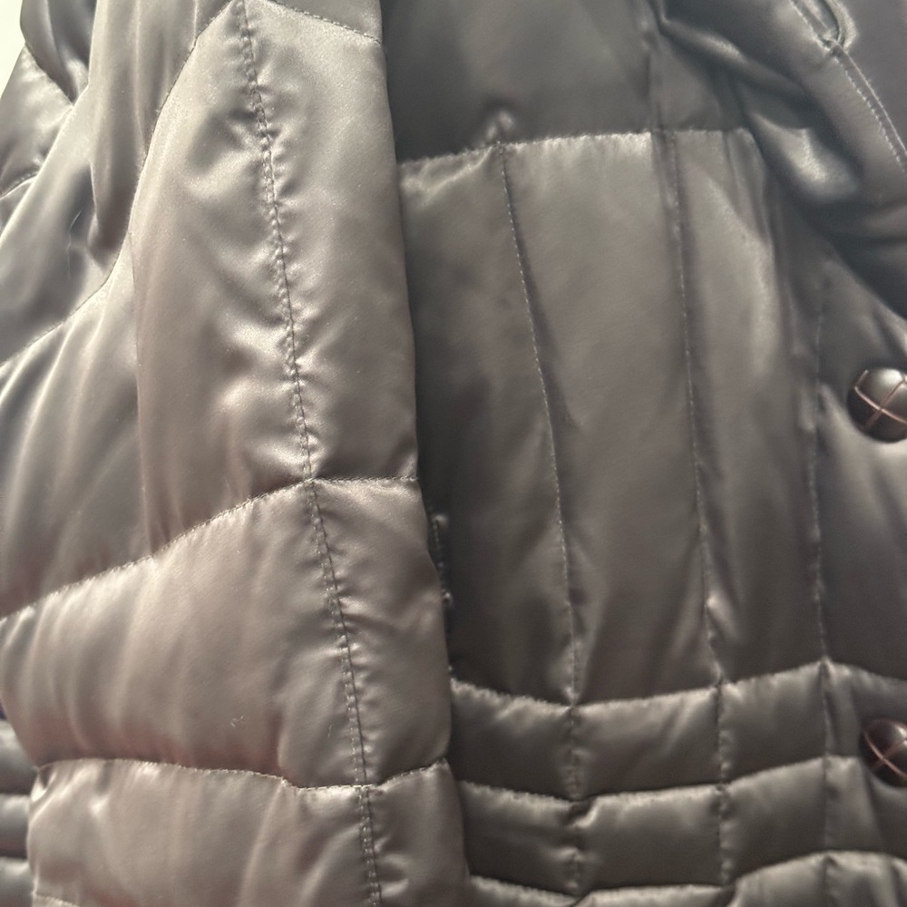 Women's Olive Green  Puffer Jacket - Picture 8 of 10